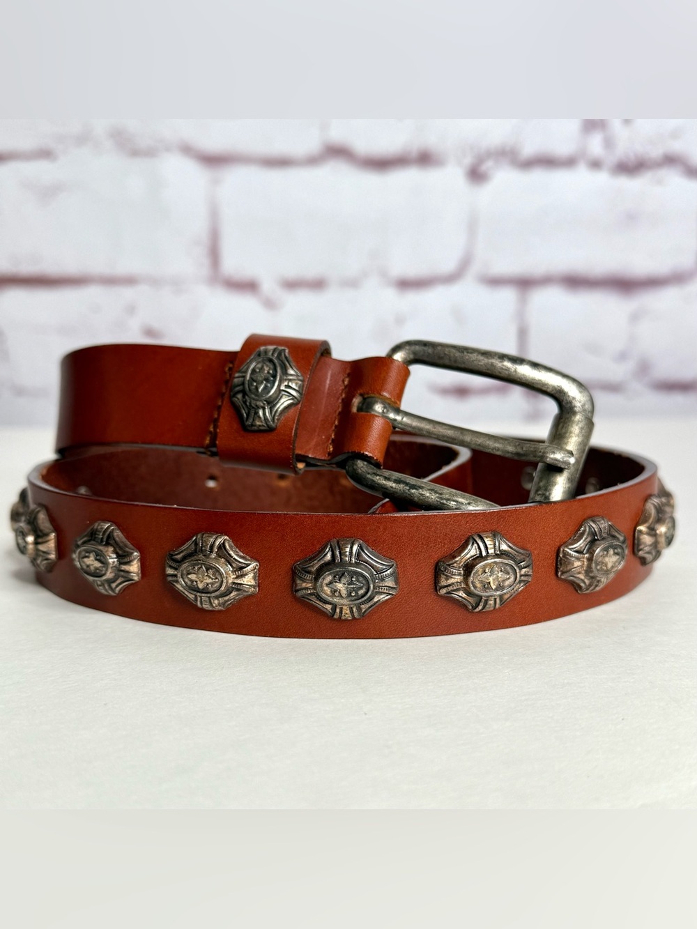 1980s Vintage NEIMAN MARCUS Brown Leather Pewter Cowgirl Conch Belt Size Large - Picture 16 of 16